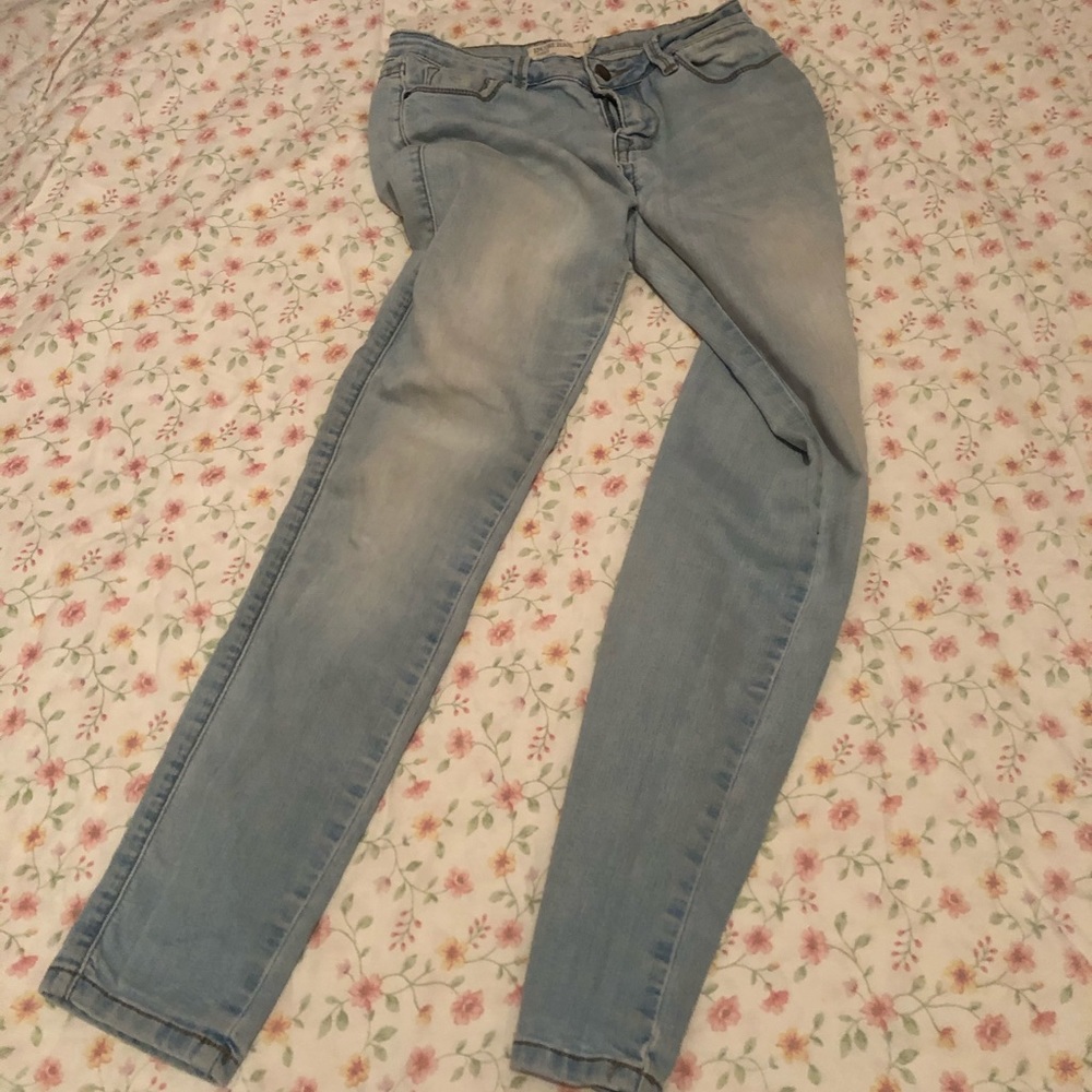 Light jeans